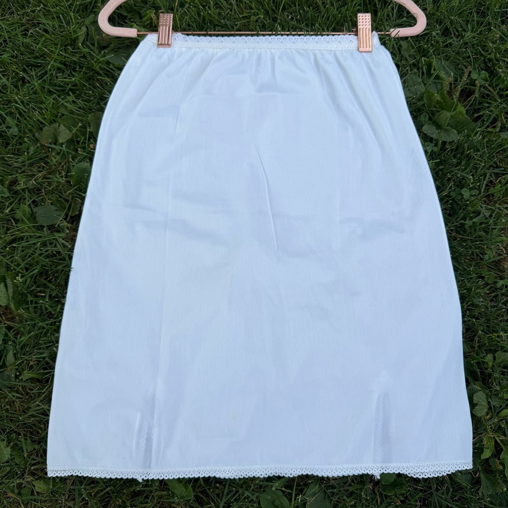 JCPenney Half Slip Small White Vintage Nylon Lace Trim Side Slits Undergarment